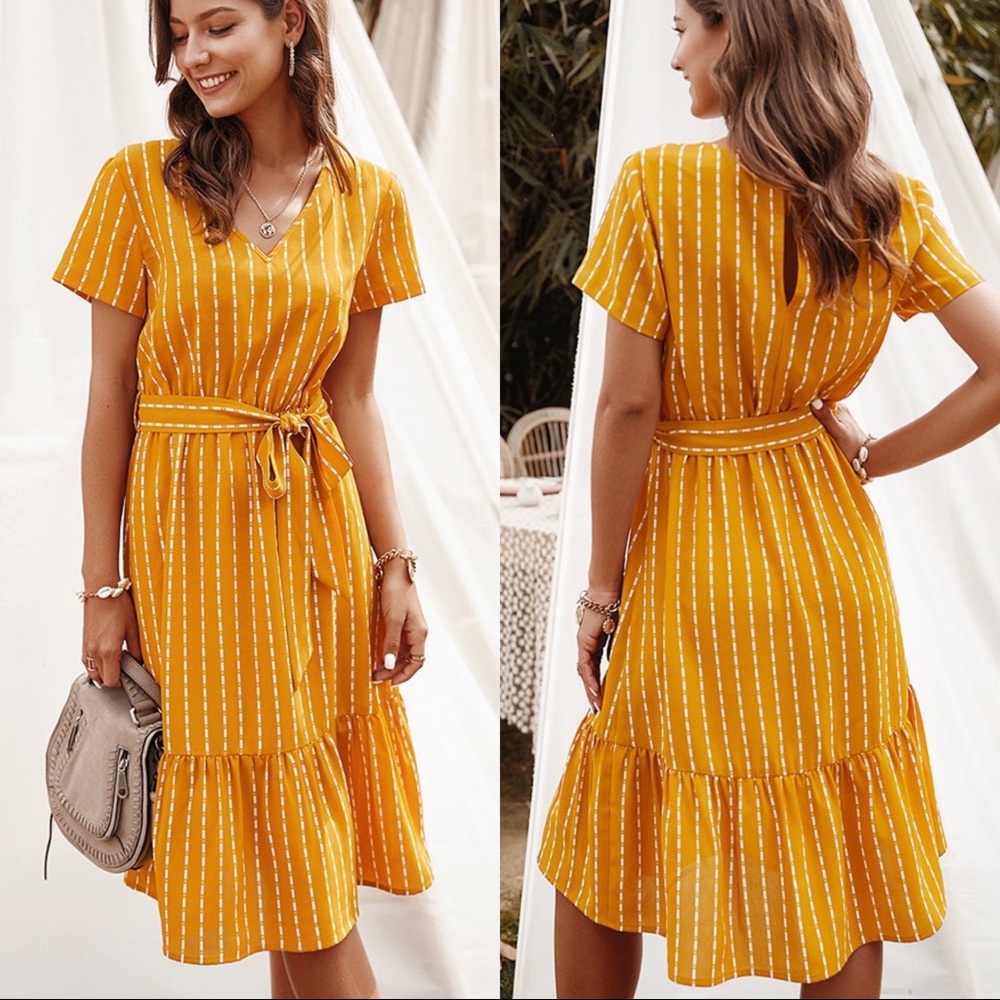 🆕V Neck Short Sleeve Midi Dress